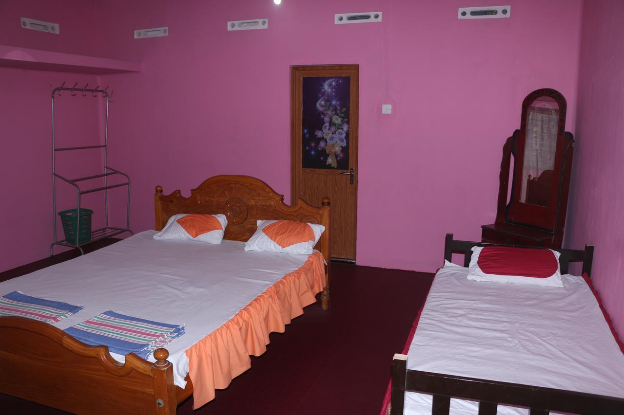 Hotel El Shaddai Mannar Exterior foto