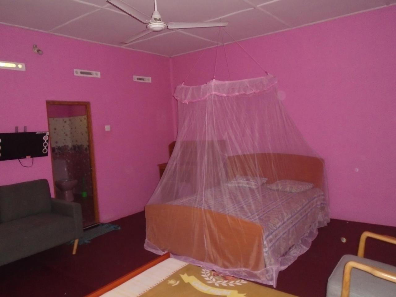 Hotel El Shaddai Mannar Exterior foto