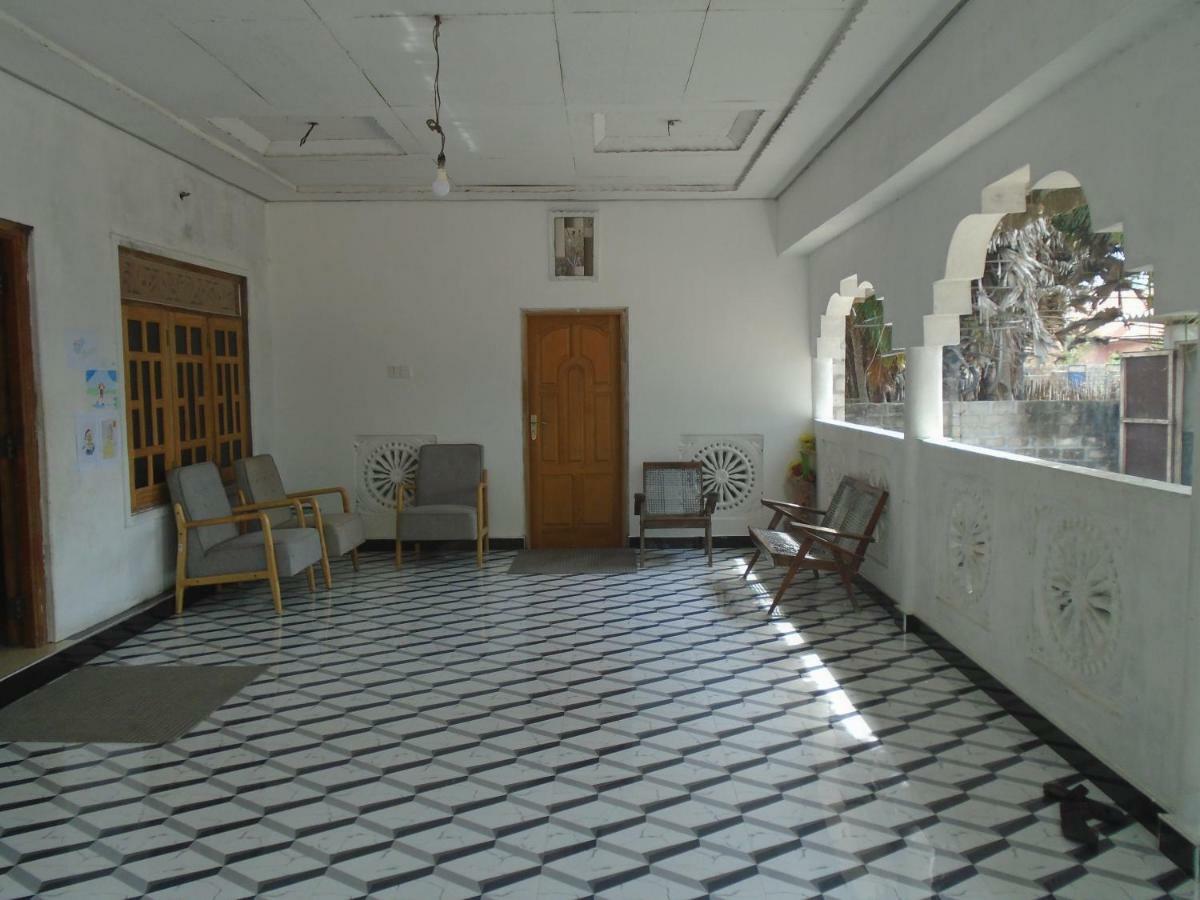 Hotel El Shaddai Mannar Exterior foto